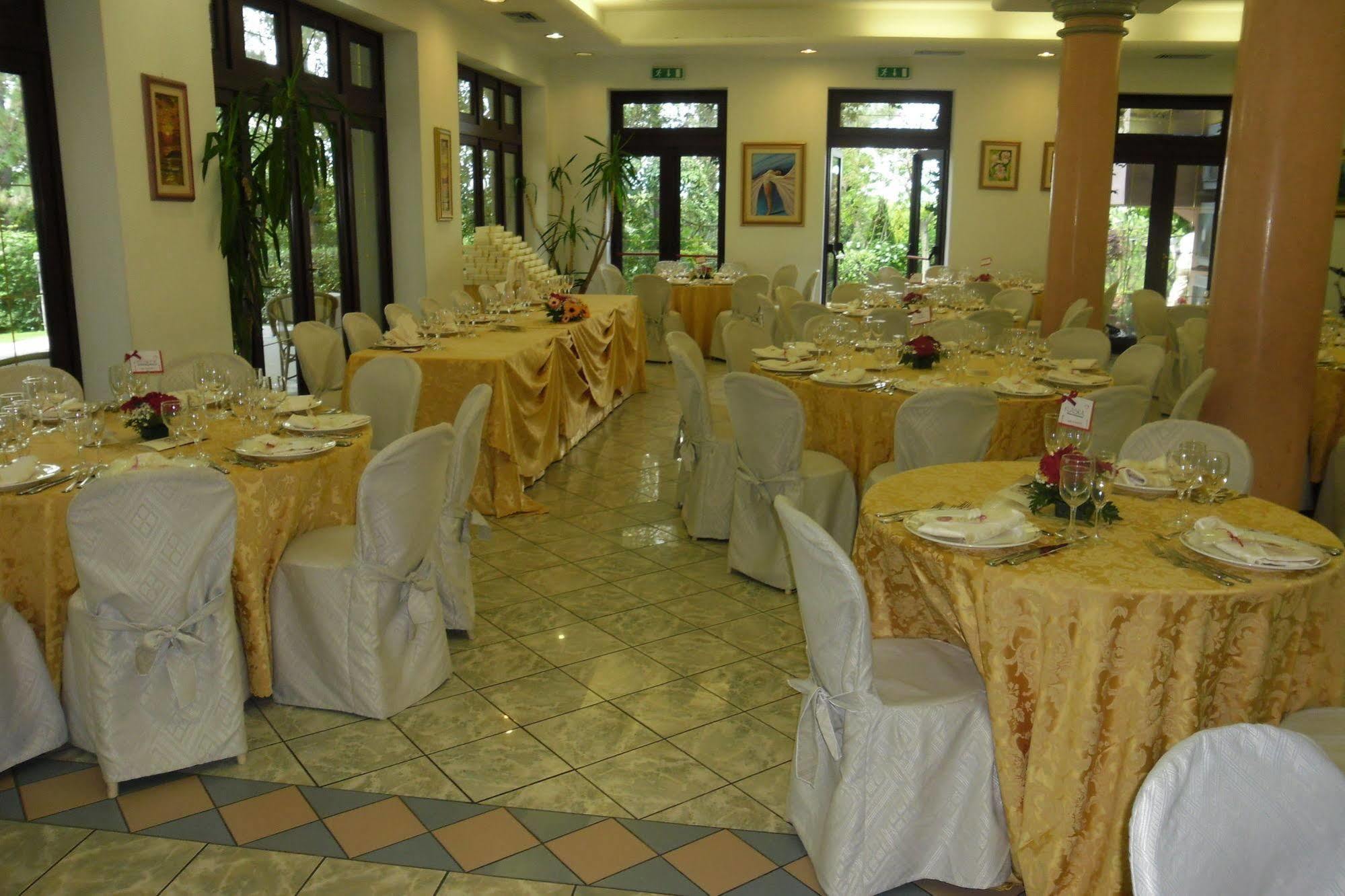 Hotel Ristorante Farneta Cortona Exterior photo